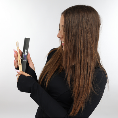 SmileyBRUSH™ - מברשת במבוק מקצועית